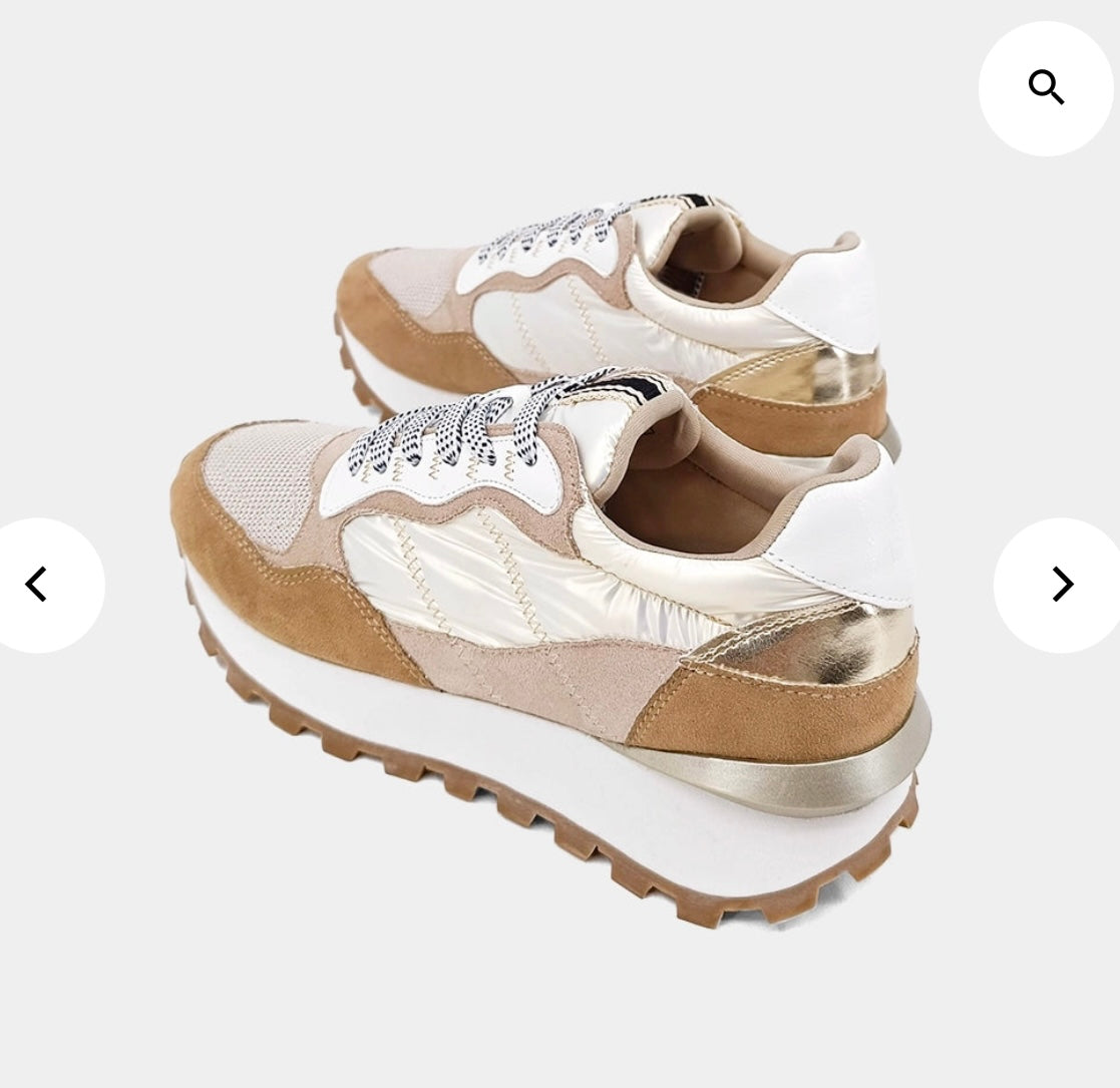 Phoebe Sneaker
