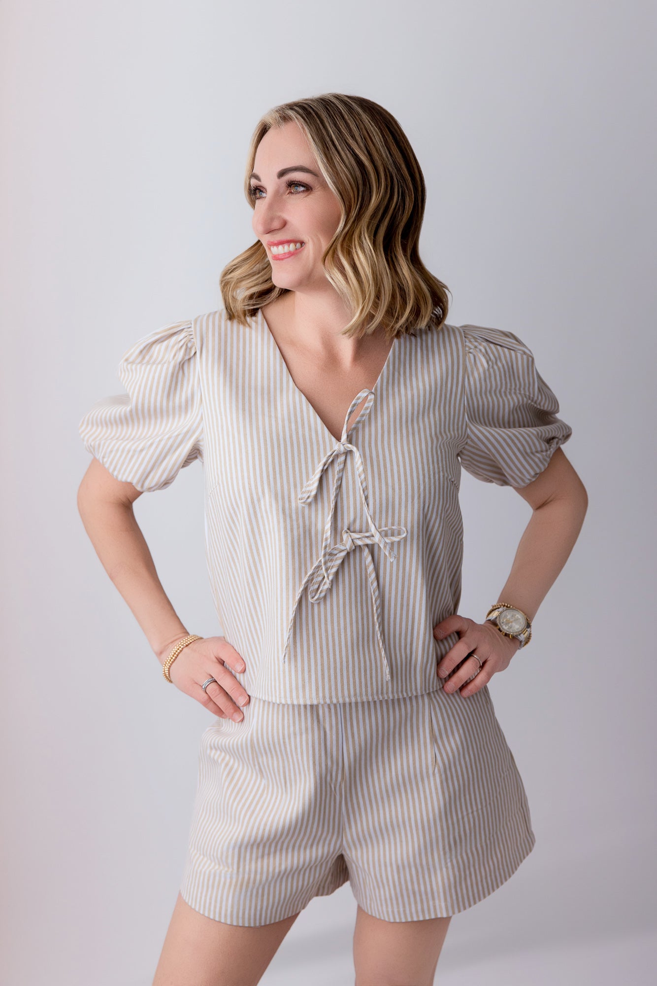 Neutral Striped Bow Set