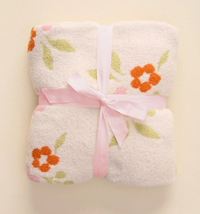 Cozy Dreams Luxe Blanket-Scalloped Floral Pink