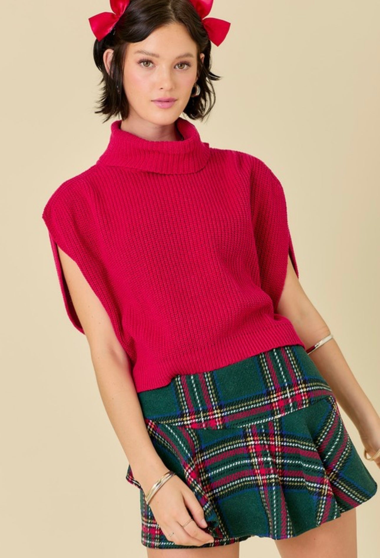 Sleeveless Boxy Crop Sweater in Red